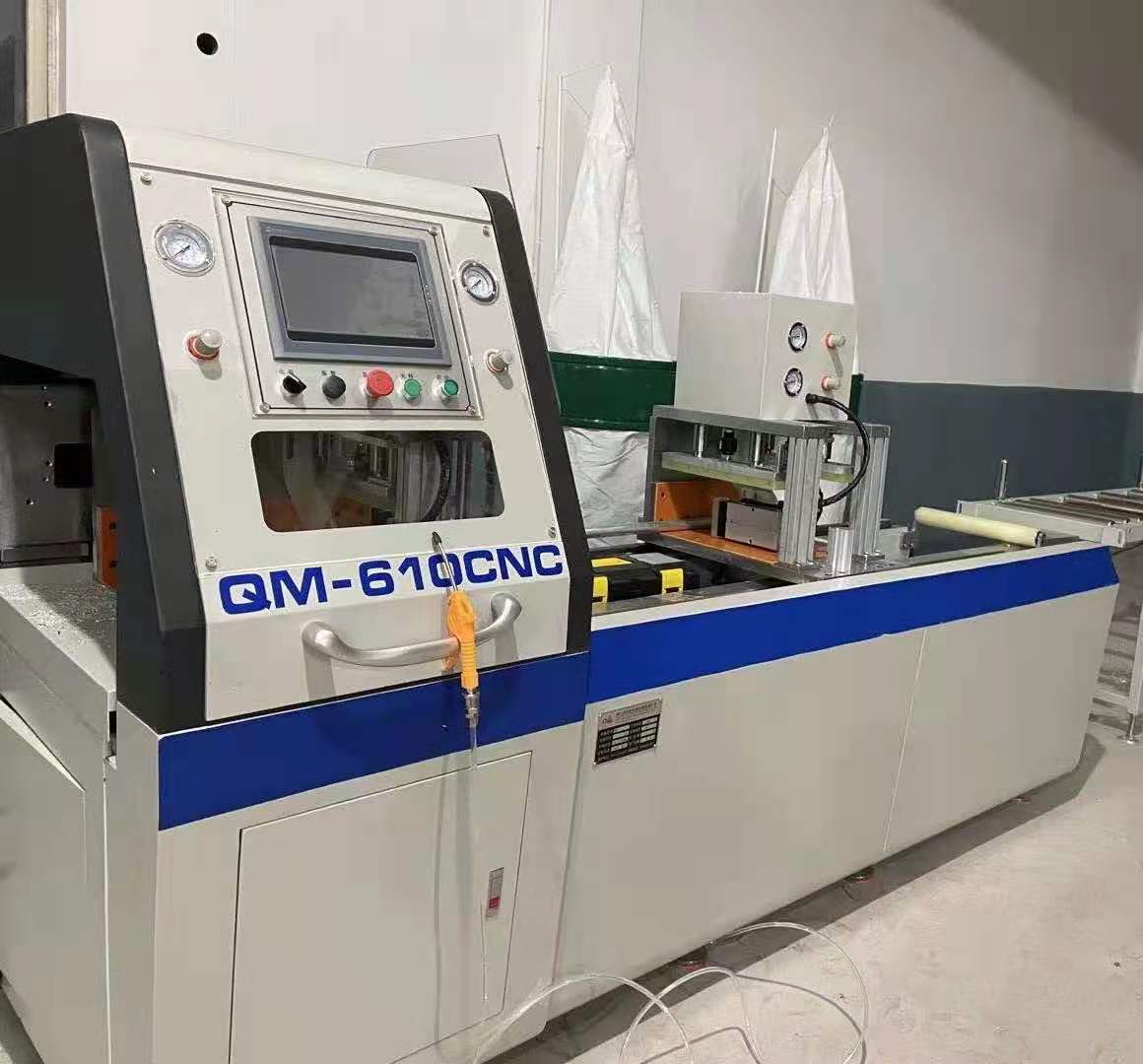 鋁型材切割機(jī)